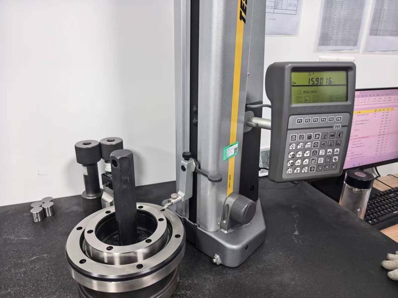 Metal measuring tools